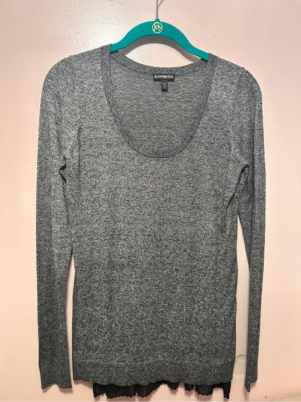 Express Heather Gray Scoop Neck Long Sleeve Top